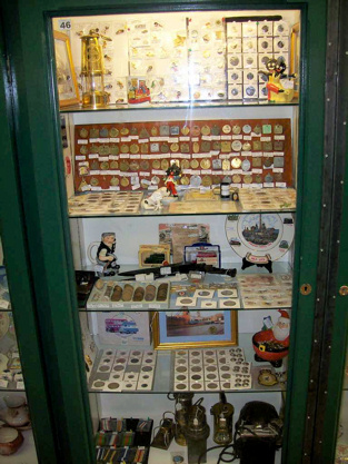 Mining Cabinet